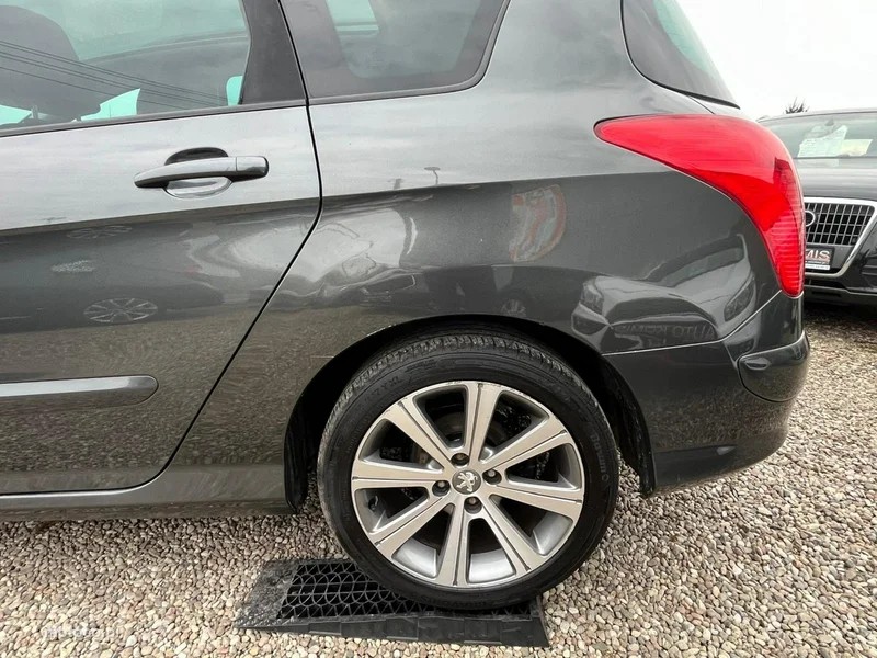 Peugeot 308 SW 29