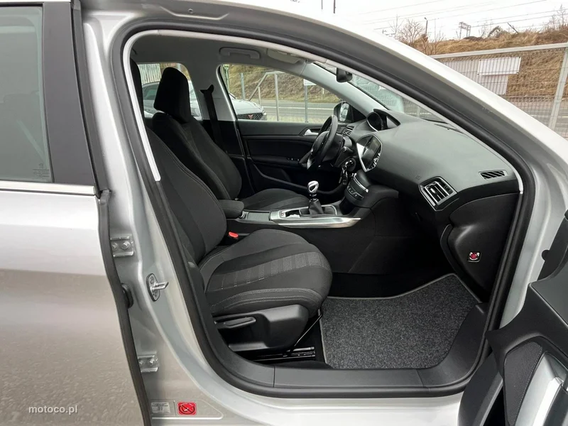 Peugeot 308 6