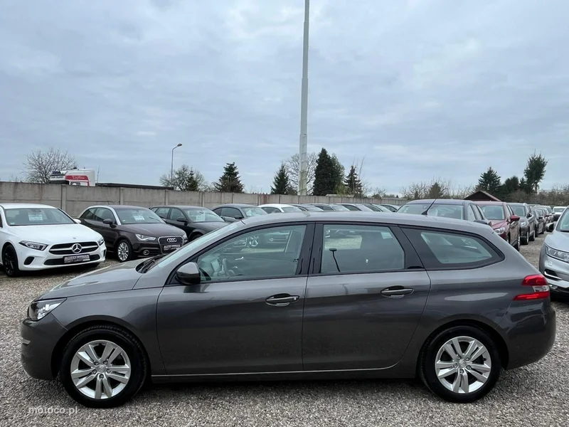 Peugeot 308 SW 12