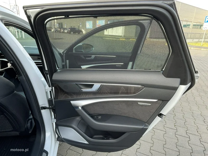 Audi A6 C8 33