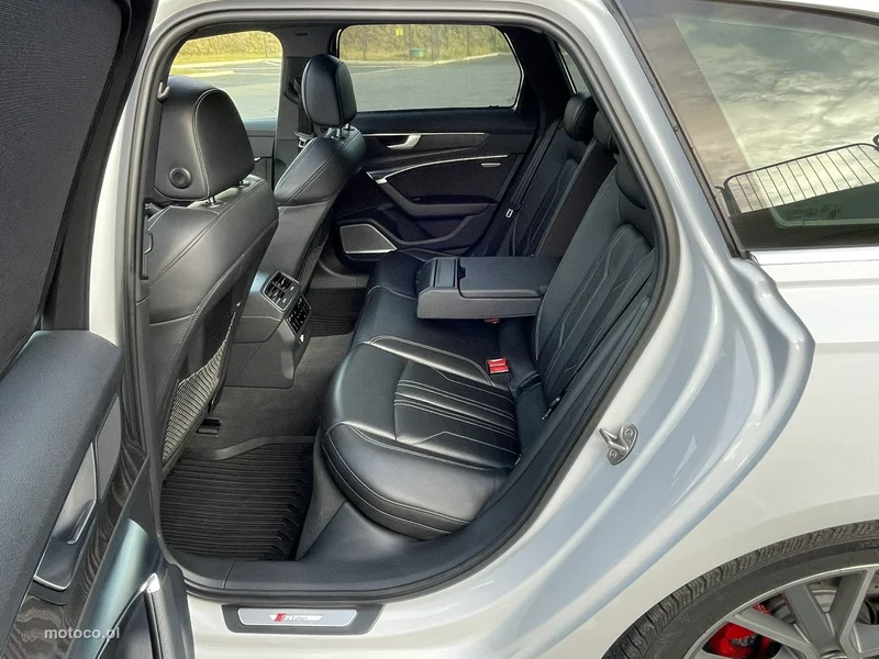 Audi A6 C8 36