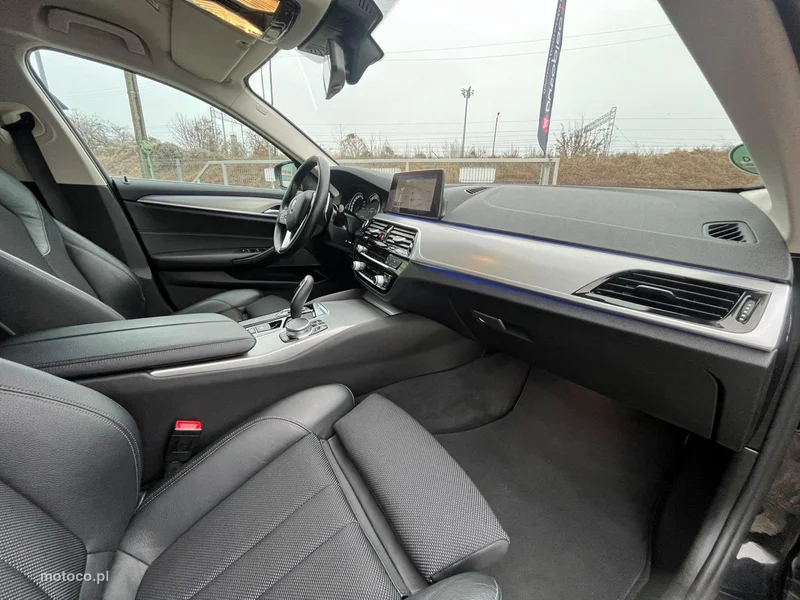 BMW Seria 5 G30 530 18