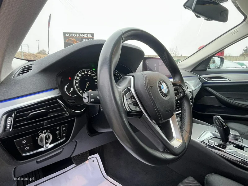 BMW Seria 5 G30 530 37