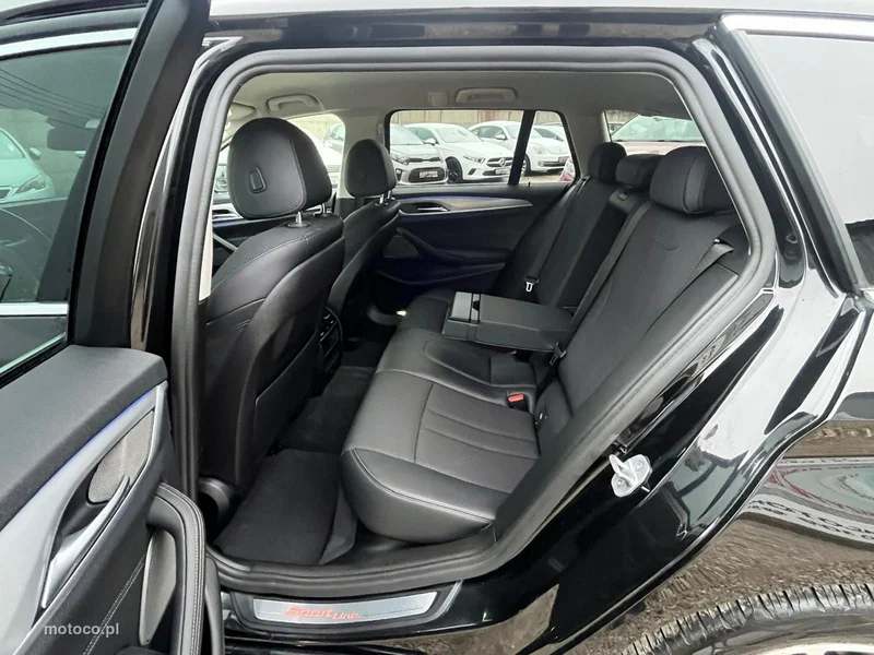BMW Seria 5 G30 530 9