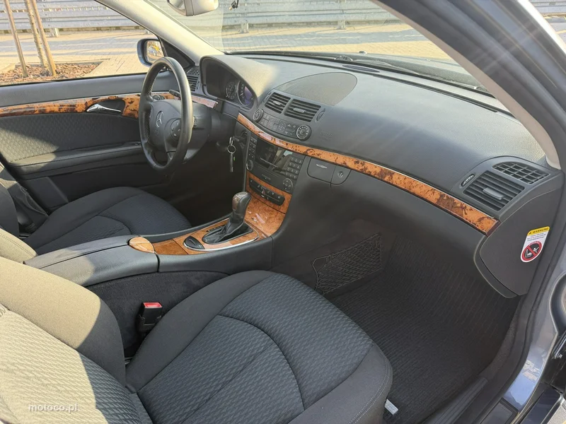 Mercedes-Benz Klasa E W211 E 200 13