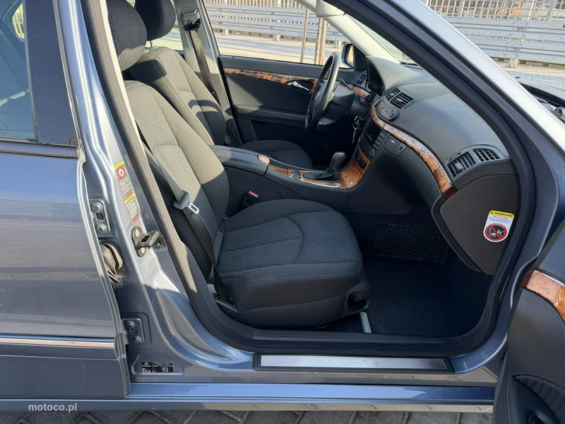 Mercedes-Benz Klasa E W211 E 200 9