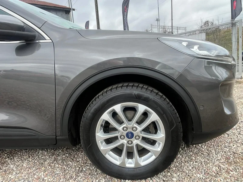 Ford Kuga III 12