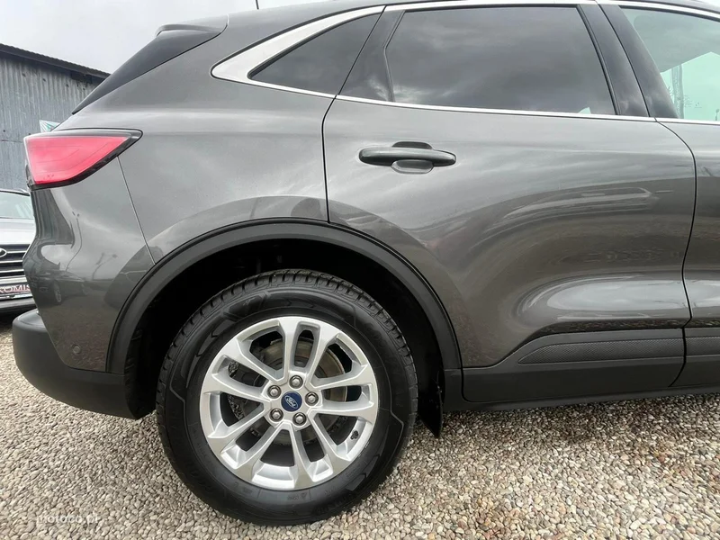 Ford Kuga III 13