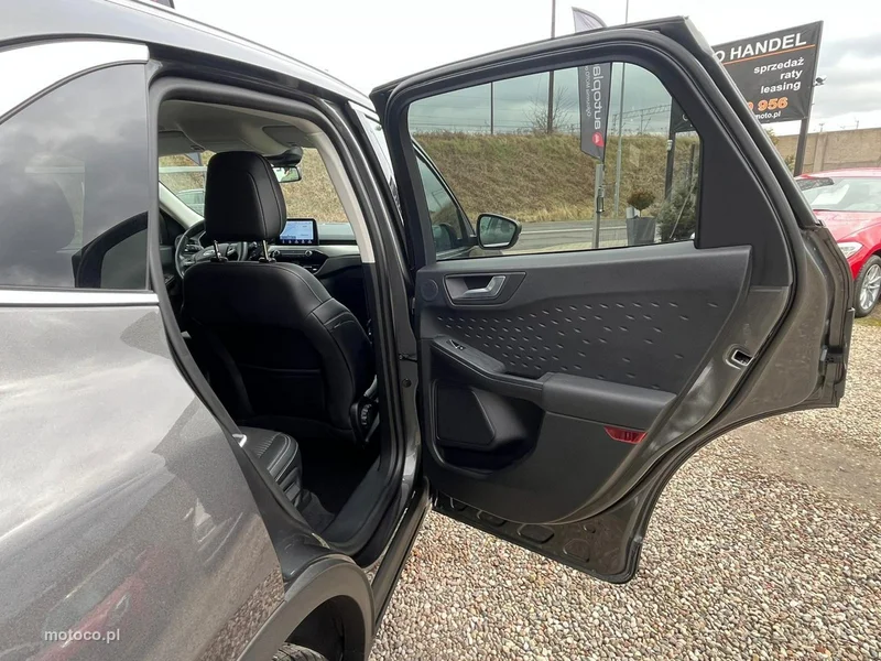 Ford Kuga III 15