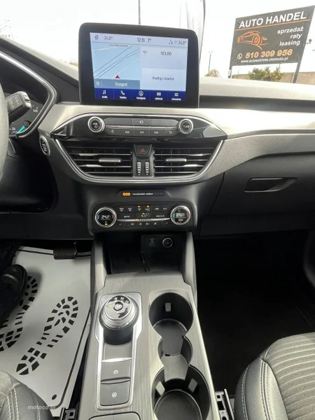 Ford Kuga III 21