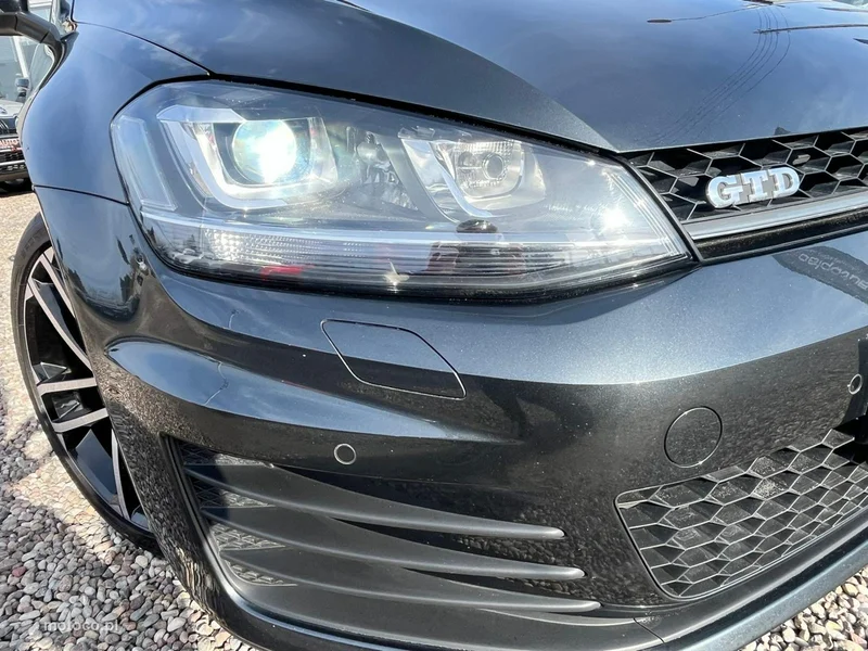 Volkswagen Golf VII 35