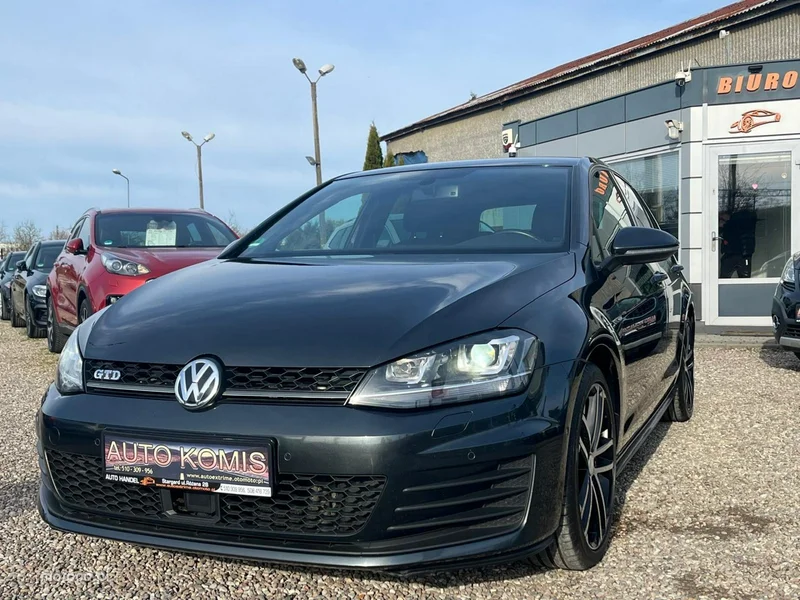 Volkswagen Golf VII 41