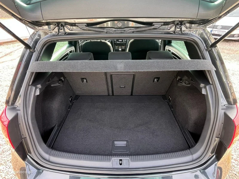 Volkswagen Golf VII 10