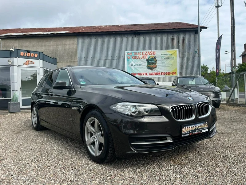 BMW Seria 5 F10 520 38