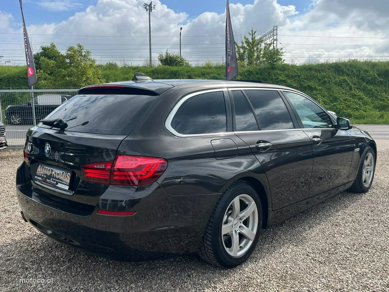 BMW Seria 5 F10 520 40