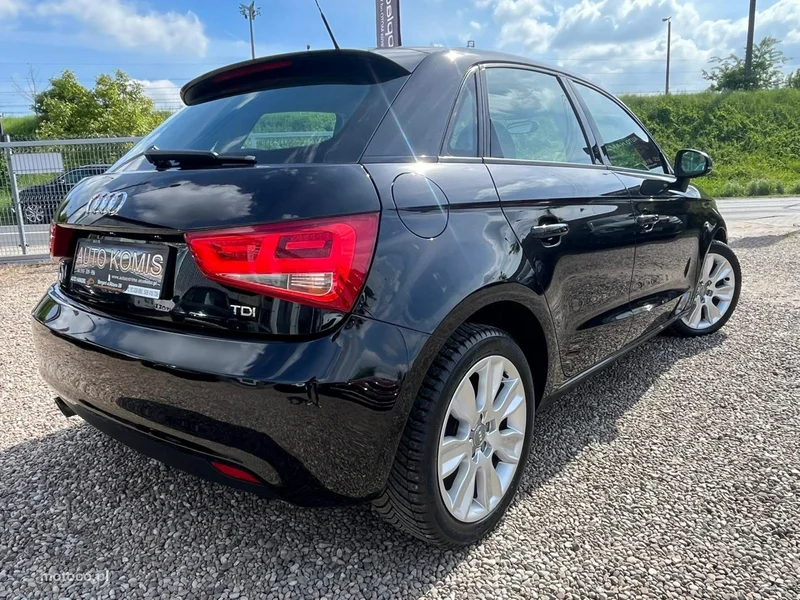 Audi A1 8X 22