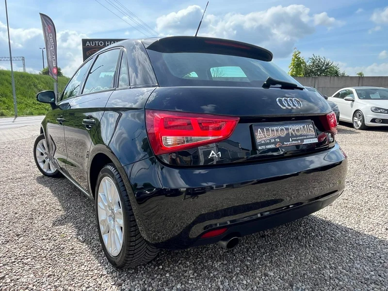 Audi A1 8X 23