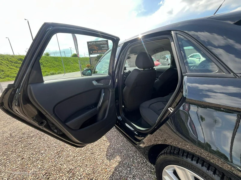 Audi A1 8X 37