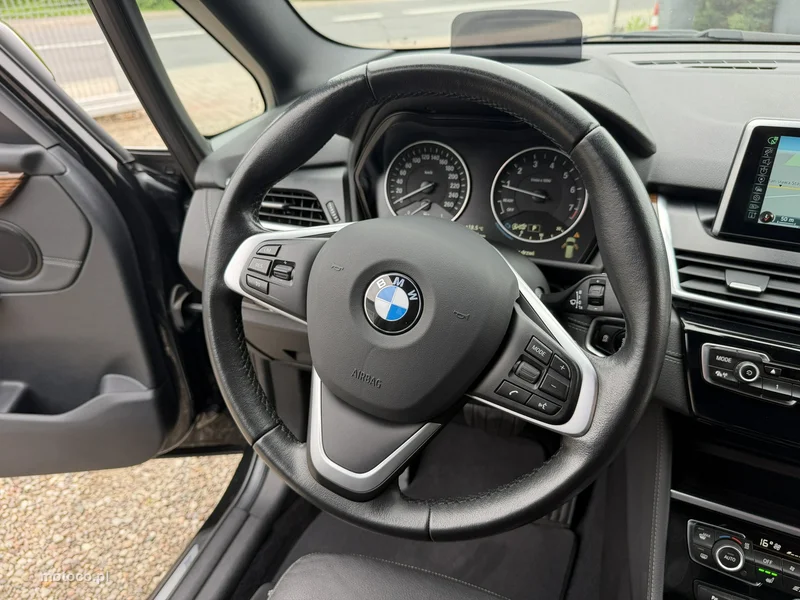 BMW Active Tourer 24