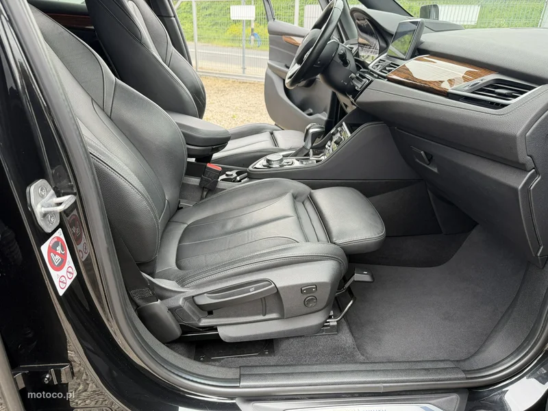 BMW Active Tourer 8