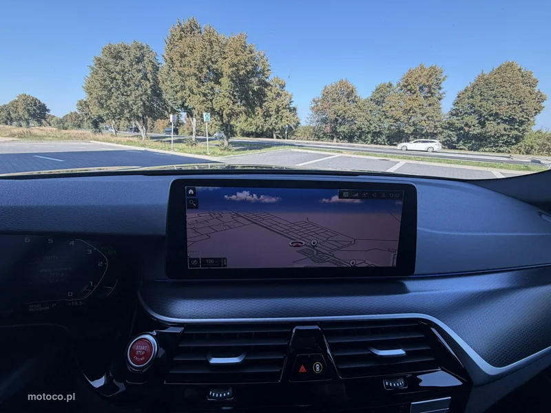 BMW Seria 5 G30 520 34