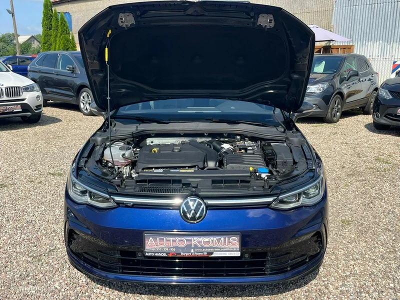 Volkswagen Golf VIII 11