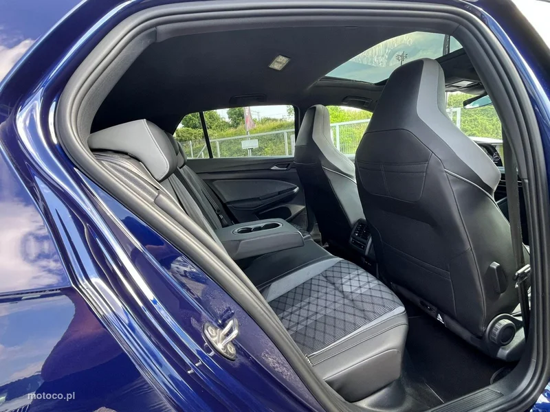 Volkswagen Golf VIII 19