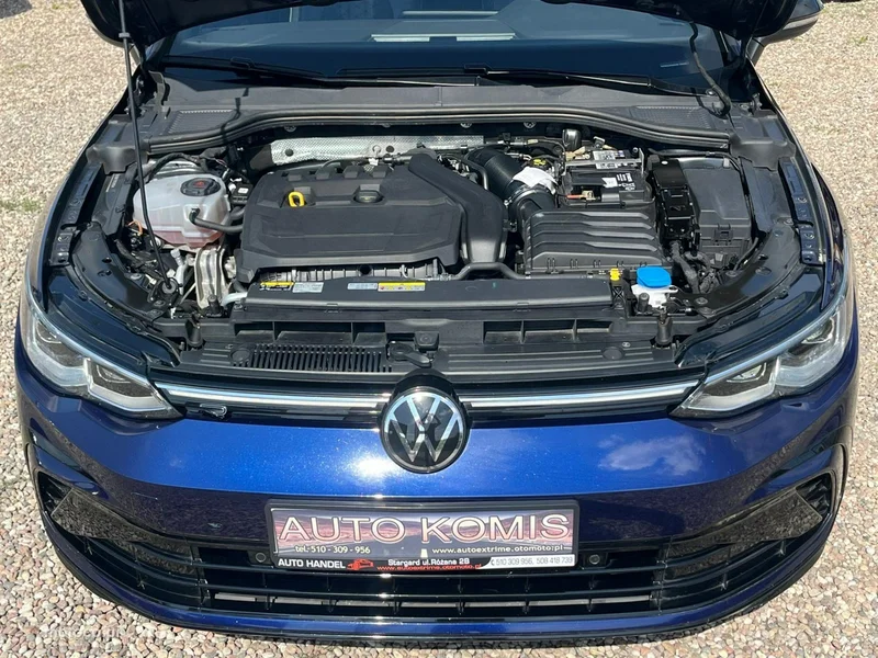 Volkswagen Golf VIII 21