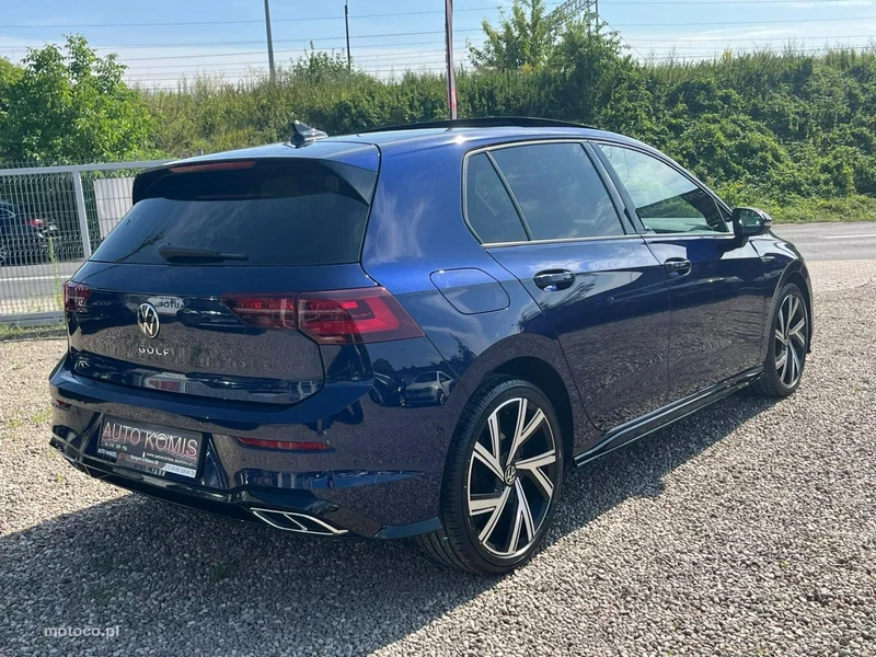 Volkswagen Golf VIII 36