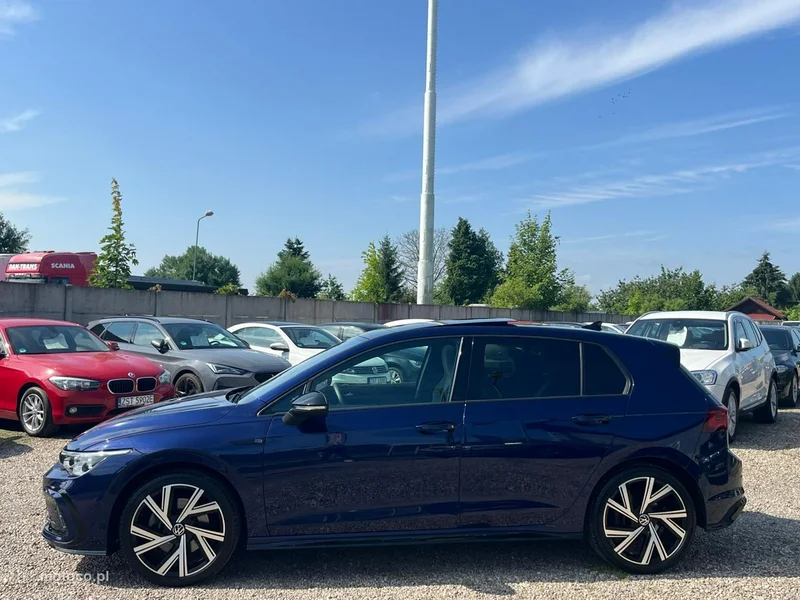 Volkswagen Golf VIII 38