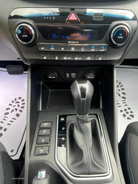 Hyundai TUCSON 13