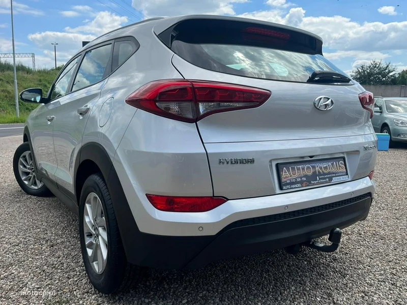 Hyundai TUCSON 4
