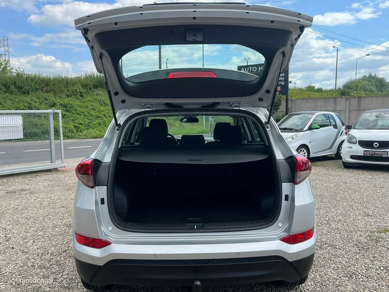 Hyundai TUCSON 10