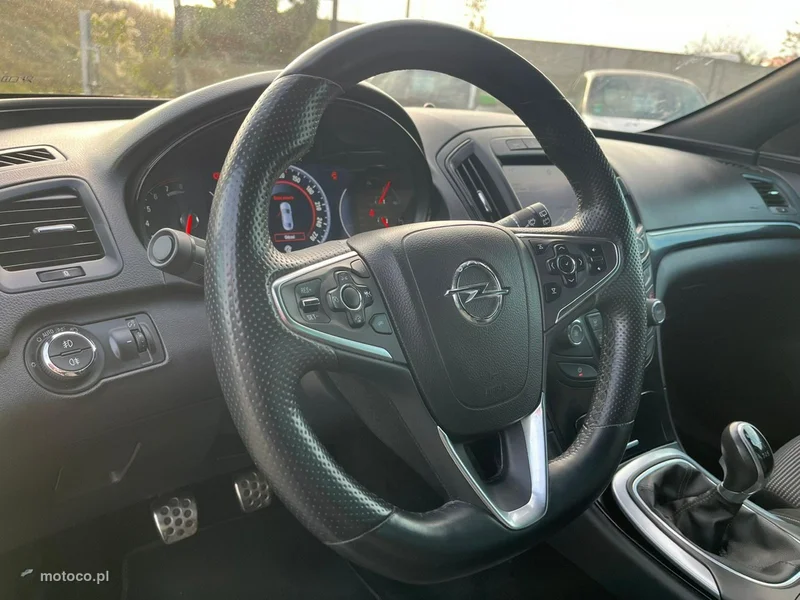 Opel Insignia Sports Tourer 16