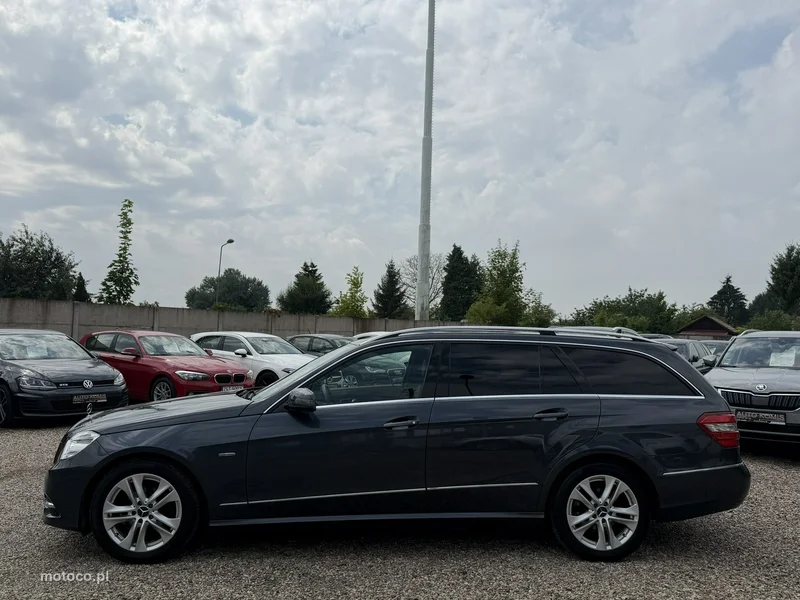 Mercedes-Benz Klasa E W212 E 200 32
