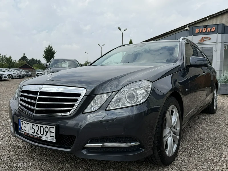 Mercedes-Benz Klasa E W212 E 200 36