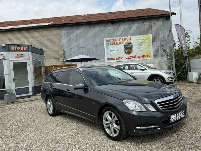 Mercedes-Benz Klasa E W212 E 200 37