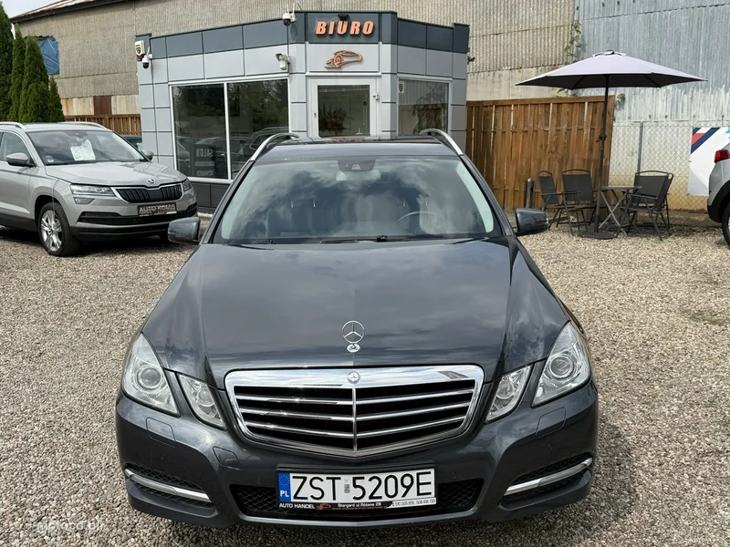 Mercedes-Benz Klasa E W212 E 200 38