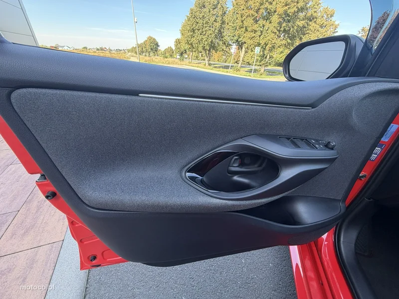 Toyota Yaris XP210 30