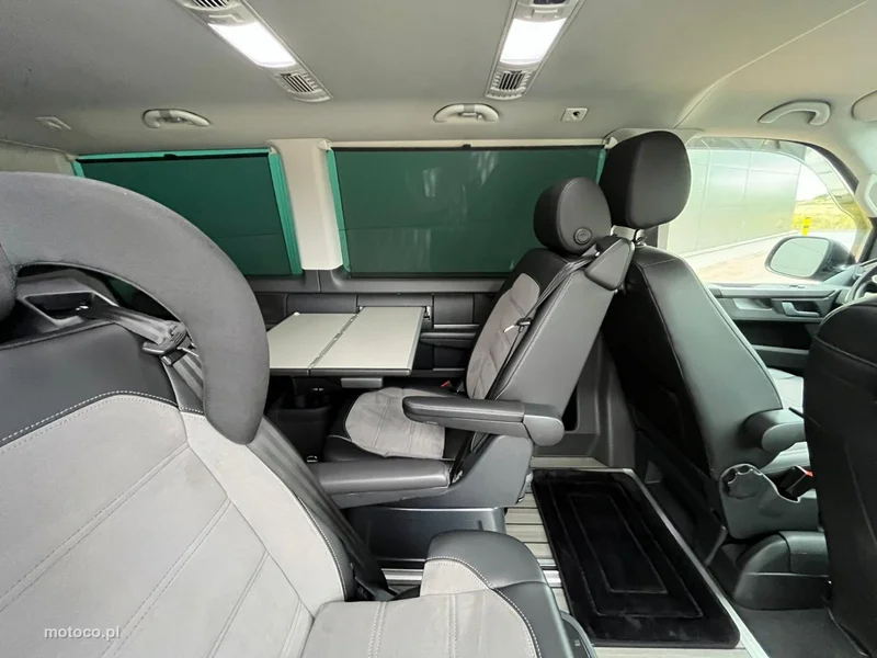 Volkswagen Multivan 13