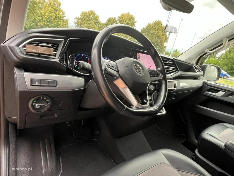Volkswagen Multivan 19