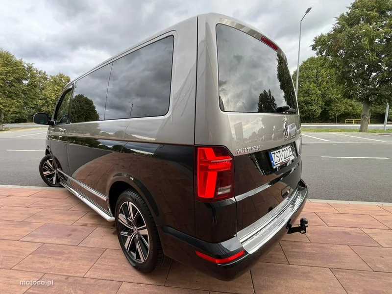 Volkswagen Multivan 23