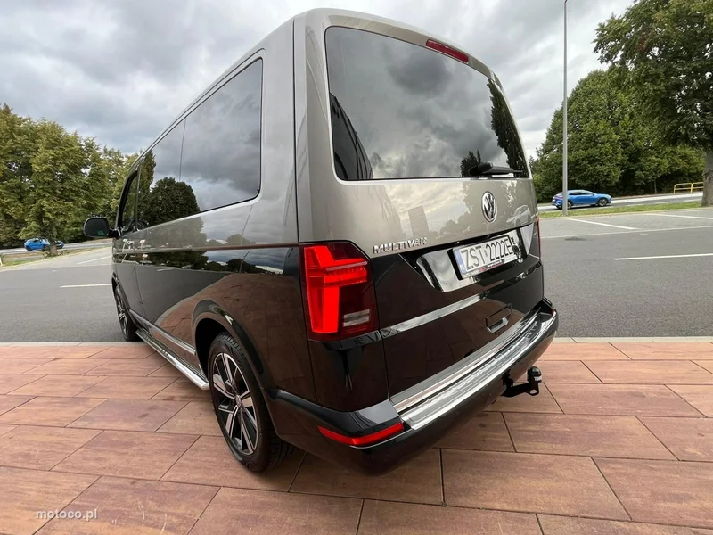 Volkswagen Multivan 28