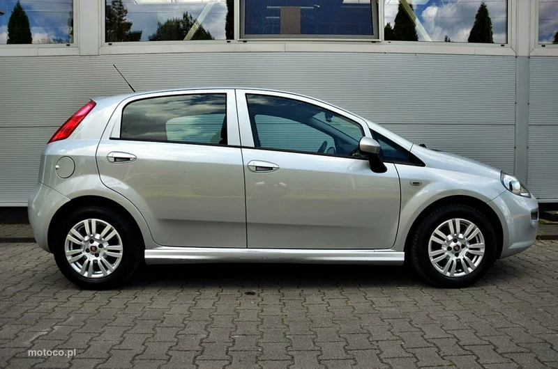Fiat Punto 2012 11