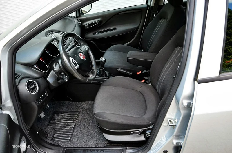 Fiat Punto 2012 18