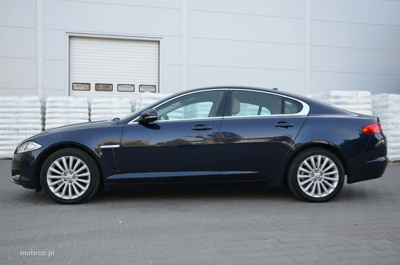 Jaguar XF 2