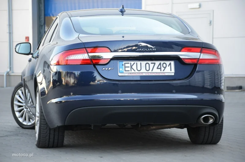 Jaguar XF 12