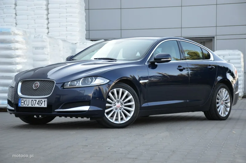 Jaguar XF 18