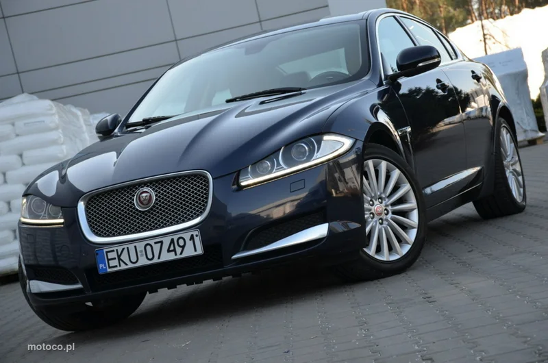 Jaguar XF 24