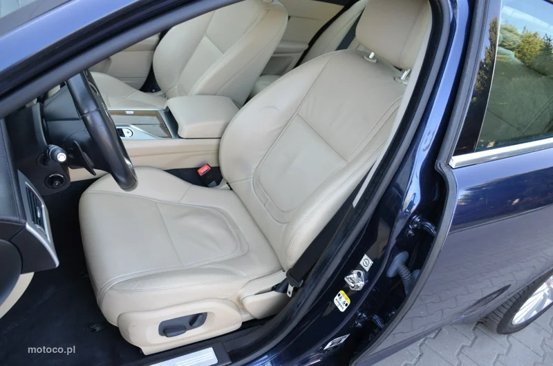 Jaguar XF 32